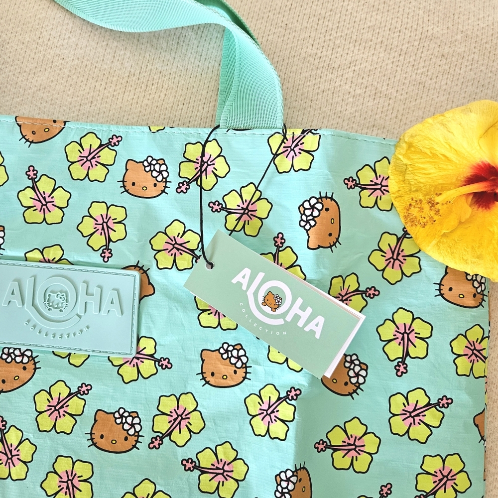 📍Hawaii DFS Exclusive | Aloha Collection x Hello Kitty Day Tripper  [NWT!]